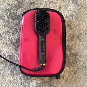 Amika mini straightener brush
